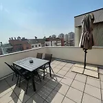 Elegant Apartment In Milan With Panoramic Terrace